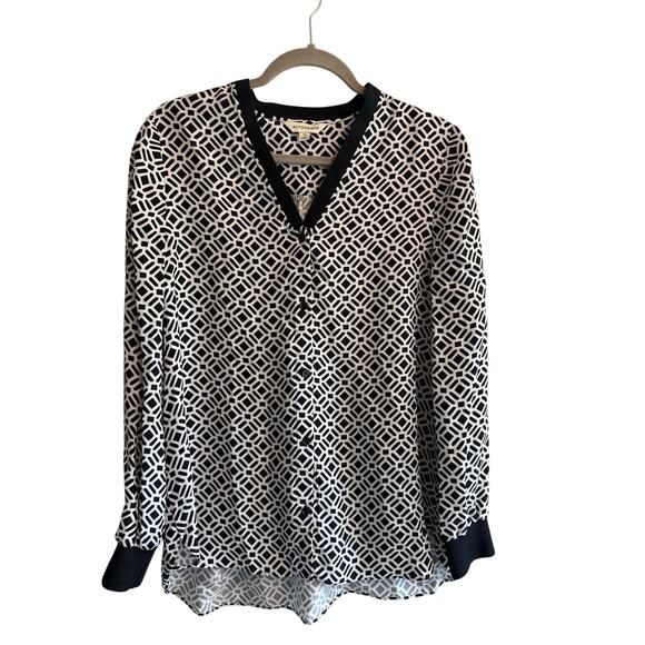 Autograph Marks & Spencer Navy and White Geometric Print V Neck Blouse size 14 - Picture 2 of 8